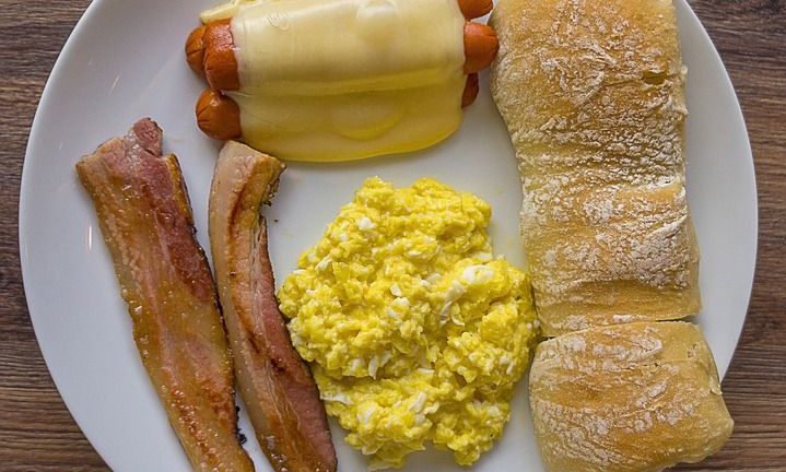 Brunch opskrifter: En guide til lækre og varierede morgenmåltider